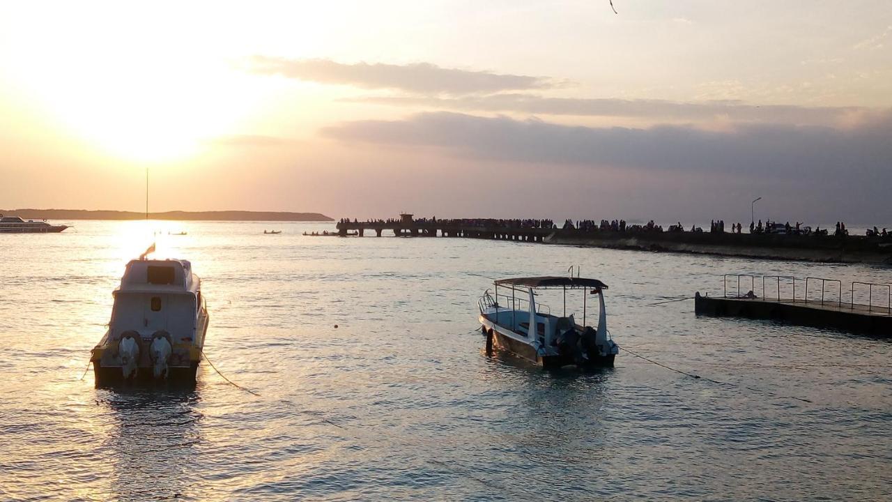 Ray Homestay Batununggul ภายนอก รูปภาพ